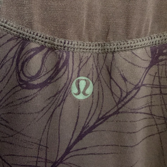 Lululemon purple/burgundy Racerback tank top Sz. 8 - Picture 5 of 6